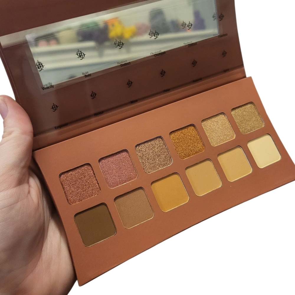 Illamasqua Unveiled Artistry Palette
